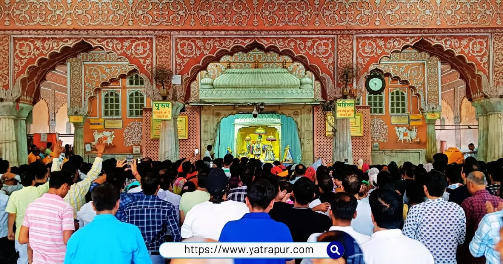 Govind Dev ji Temple, Jaipur: Aarti Timings, History, Architecture.